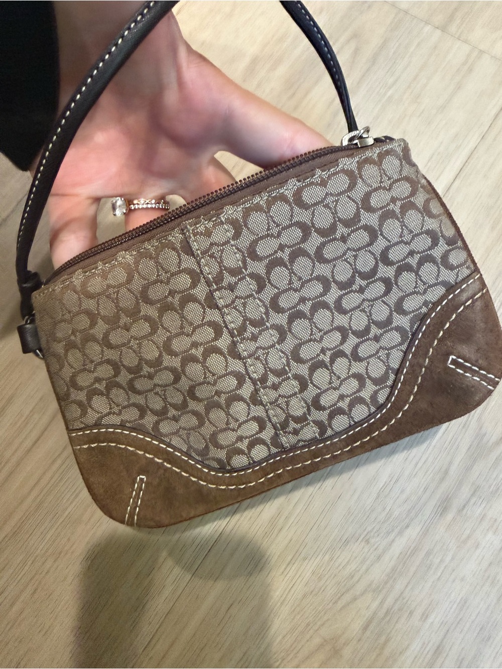Coach Signature Canvas Wristlet - Picture 4 of 5